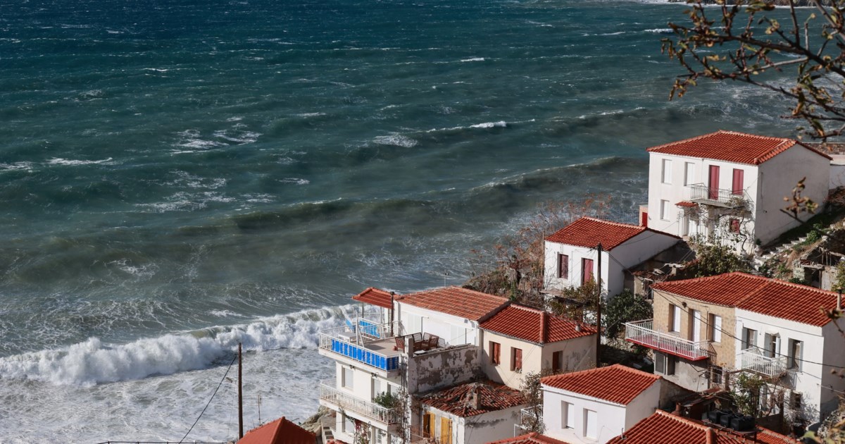 Σαντορίνη: Προληπτικά μέτρα στα λιμάνια λόγω των σεισμών