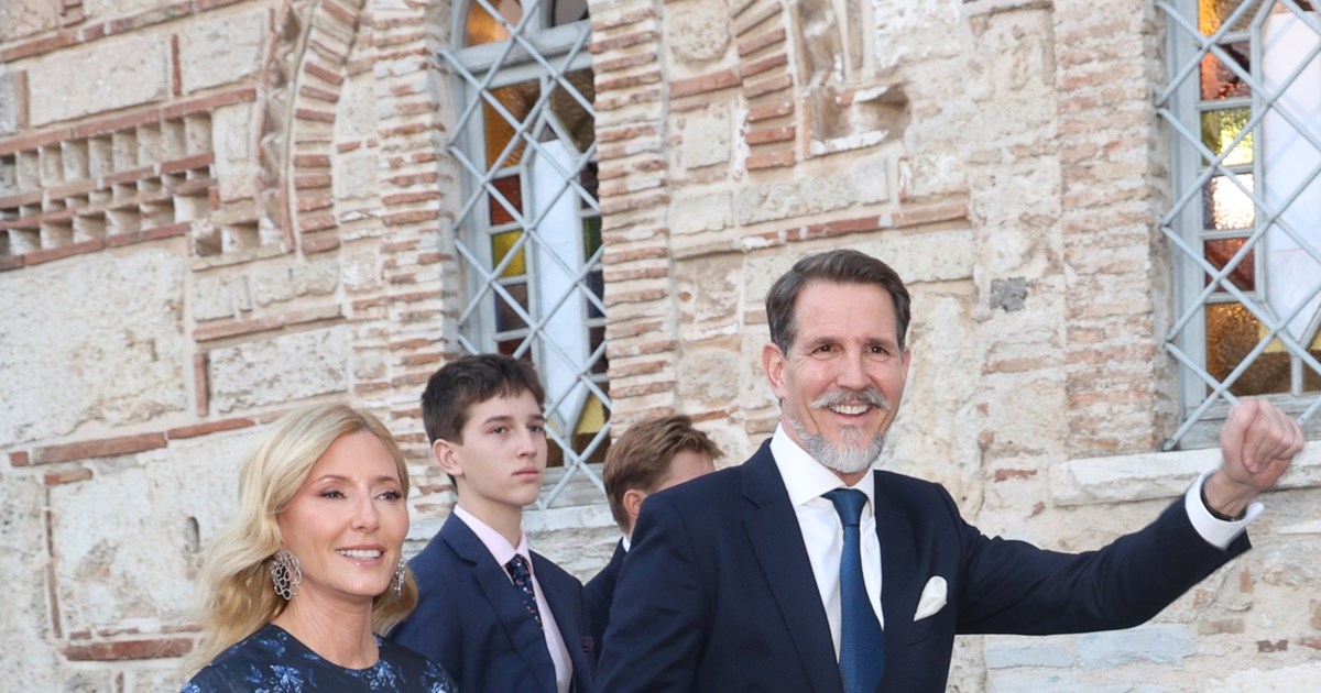 Σάλος με τη μαντινάδα για τον Παύλο Ντε Γκρες που τον θέλει να γίνεται βασιλιάς της Ελλάδας [βίντεο] - εικόνα 2