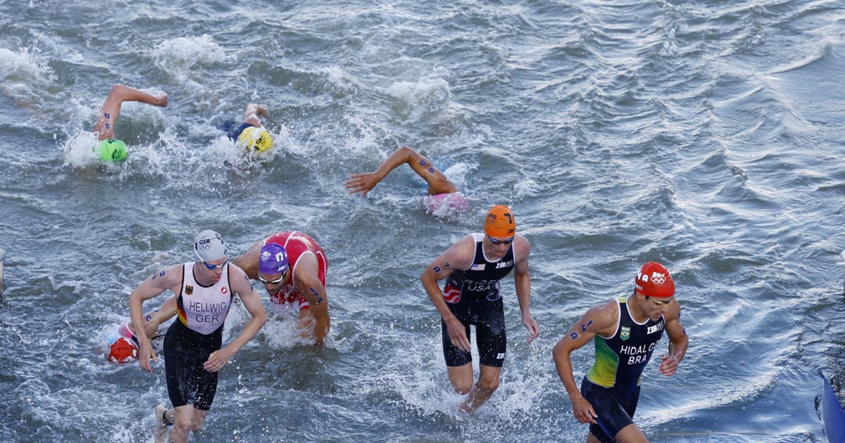 Ολυμπιακοί Αγώνες 2024: Εικόνες ντροπής με τις αθλήτριες να κολυμπούν στα βρόμικα νερά του Σηκουάνα [βίντεο] - εικόνα 5