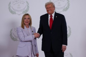 Νέο προβλητική επίθεση Τραμπ σε Μελόνι λίγο πριν από τη Σύνοδο του ΝΑΤΟ: "Χρειάζονται περιοριστικά μέτρα"