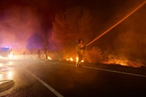 Πύρινη κόλαση στον Καναδά: Πάνω από 20.000 κάτοικοι εγκατέλειψαν τα σπίτια τους για να γλιτώσουν από τις φλόγες - Μια γυναίκα νεκρή - εικόνα 2