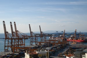 Πειραιάς: Το μοιραίο λάθος στην αποβίβαση από το πλοίο που οδήγησε στην οικογενειακή τραγωδία - εικόνα 2