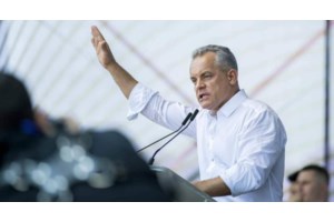 Βλαντιμίρ Πλαχότνιουκ: "Η κλοπή του Αιώνα", ο γάμος με την "Μις Μολδαβία" και η βίλα στη Σαρωνίδα