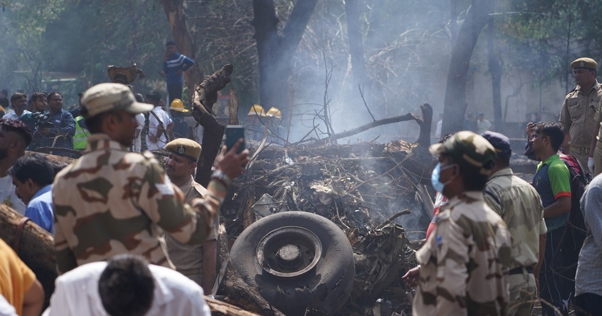 Ινδία: Βρέθηκε ένα από τα δύο μαύρα κουτιά του Boeing 787 της Air India που συνετρίβη