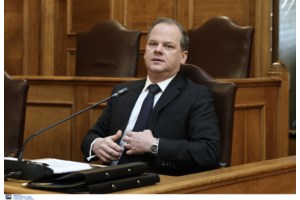 Το ΠΑΣΟΚ κατέθεσε την πρόταση για προανακριτική για τα Τέμπη - Κακούργημα για Καραμανλή, Σπίρτζη και έξι υφυπουργούς