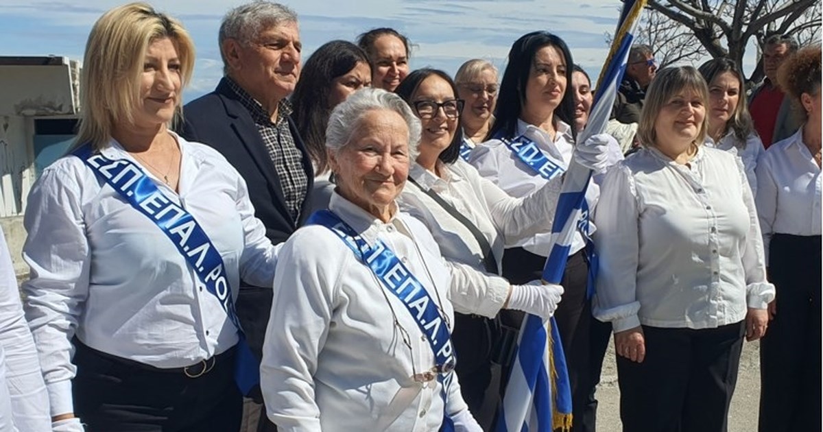 Συγκινεί η 82χρονη μαθήτρια Λυκείου από τη Ρόδο: 
