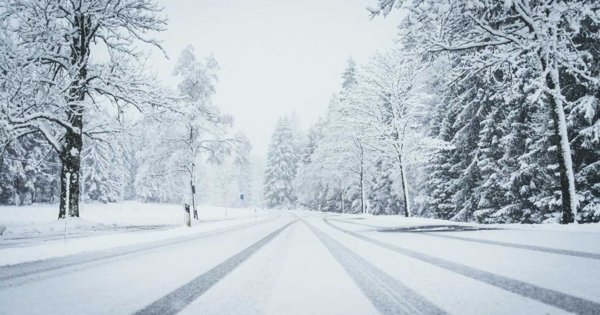 Υπέροχο βίντεο από drone της δημοτικής αστυνομίας - Καταγράφει τη χριστουγεννιάτικη Αθήνα από ψηλά