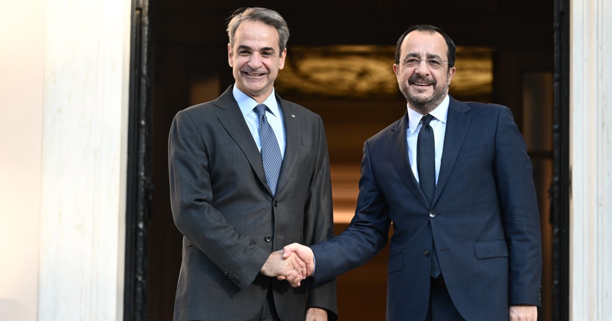 Μητσοτάκης από Κύπρο: Αδιαπραγμάτευτη η δημοσιονομική σταθερότητα - Επέτρεψε στην Ελλάδα να προσελκύσει επενδύσεις