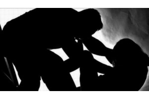 Θεσσαλονίκη: Συνελήφθη όταν η γυναίκα του πάτησε το panic button - "Δεν είναι η πρώτη φορά που απειλεί ότι θα με σκοτώσει"