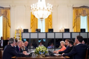 Politico: Γιατί ο Τραμπ θέλει να πάρει υπό τον έλεγχό του το μνημείο της επίθεσης στους Δίδυμους Πύργους - εικόνα 3