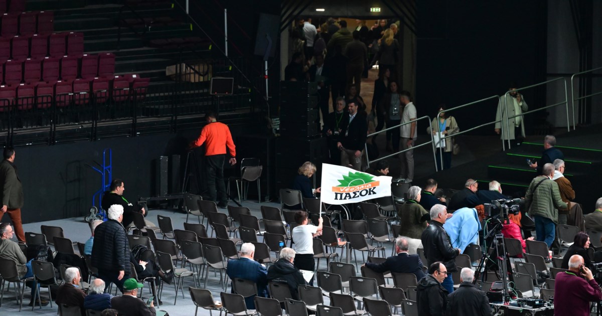 Η άλλη όψη του Συνεδρίου του ΠΑΣΟΚ: Αδιαφανές μητρώο μελών, όλοι μετράνε κουκιά, κανένας απολογισμός ή αυτοκριτική