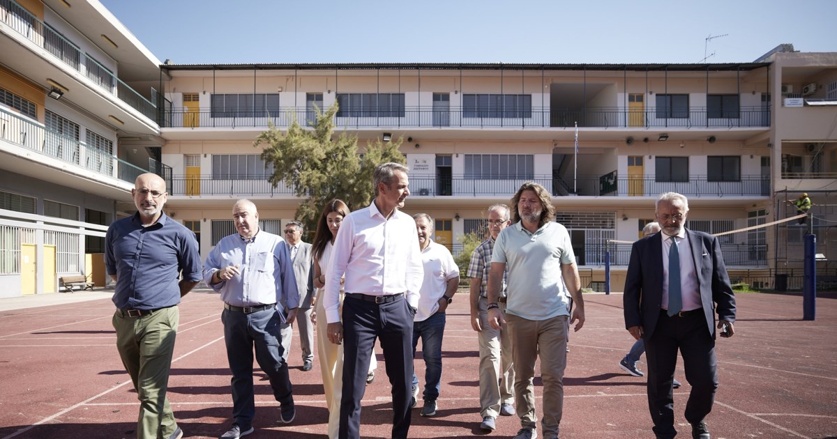 Ζωγράφου: Μπασκέτα αποκολλήθηκε και τραυμάτισε μαθητή