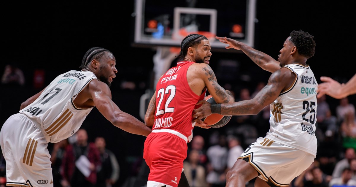 Ντουμπάι: Επεισόδιο με Μπαρτζώκα και οπαδό - Ανέβηκε στην κερκίδα επειδή τον έβριζε [βίντεο]