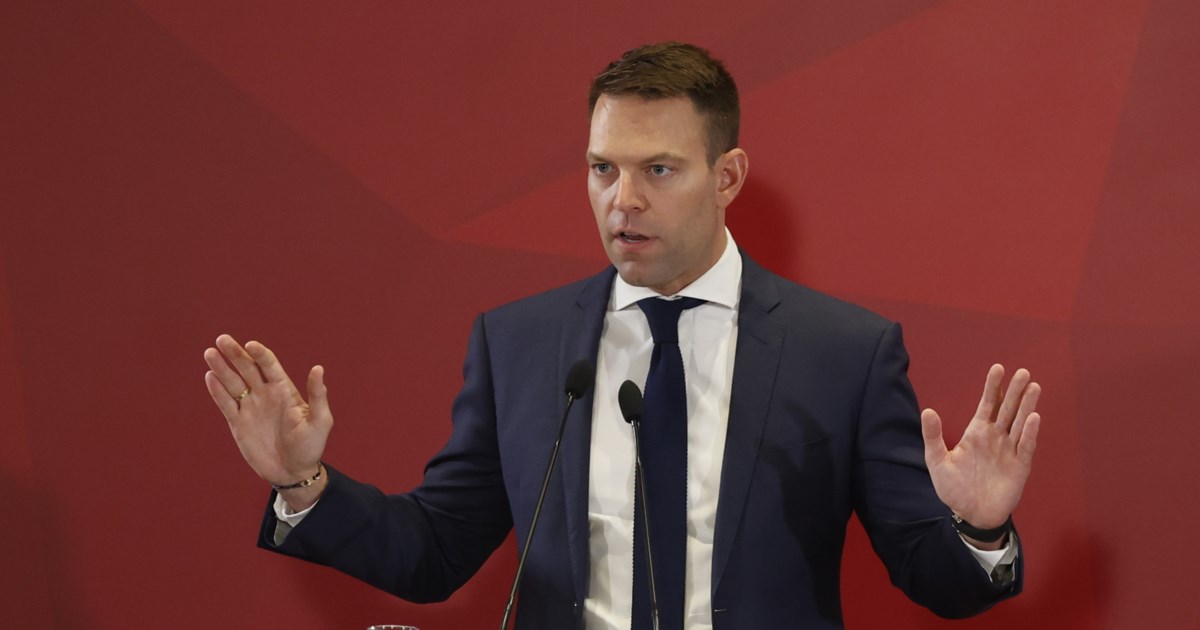 Η Βούλα Κεχαγιά δεν βλέπει κανένα πρόβλημα με τον βόθρο της βίλας Κασσελάκη που έγινε...πισίνα- "Πού βλέπετε την παρανομία;" - εικόνα 2