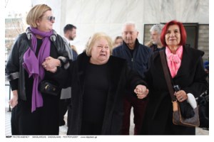 Συγκλονίζει η μητέρα του Ιάσονα Τριανταφυλλίδη: Θέλω να χτυπάω το κεφάλι μου στον τοίχο από τη στενοχώρια - εικόνα 3