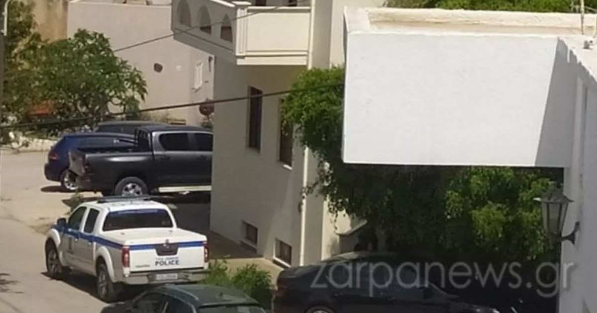 Κρήτη: Καρέ-καρέ η έφοδος της ΕΚΑΜ για τη σύλληψη ταμπουρωμένου άντρα που απειλούσε να ανατινάξει το σπίτι [βίντεο]