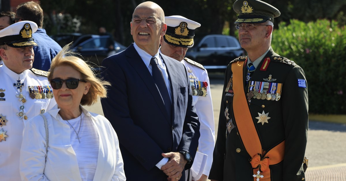 Επικοινωνία Δένδια με τον υπουργό Άμυνας των ΗΠΑ: Η εμβάθυνση των στρατηγικών αμυντικών σχέσεων στο επίκεντρο