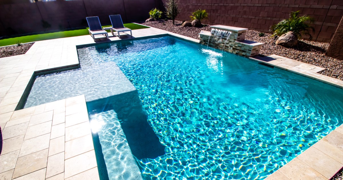 Αδιανόητη τραγωδία στην Κύπρο: 10χρονη πνίγηκε σε πισίνα βίλας ενώ η μητέρα της είχε λιποθυμήσει από το πολύ ποτό