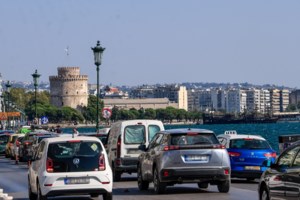 Θεσσαλονίκη: Καθαρίστρια κατηγορείται ότι έκλεβε νοσοκομείο επί 15 χρόνια - Από φρυγανιές μέχρι σεντόνια