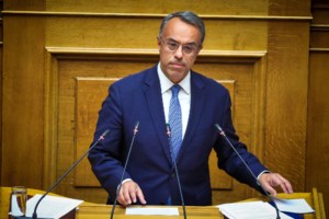 Ραγκούσης: Μία επίορκη κυβέρνηση μπορεί να κάνει νοθεία – Ξεπερνούν και τη δική τους γελοιότητα, απαντά ο Μαρινάκης - εικόνα 2