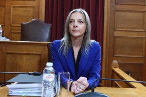 Χαμός στην Εξεταστική με Κωνσταντοπούλου - Σεμερτζίδου: "Εχετε καταχραστεί δημόσιο χρήμα" - "Να ανακαλέσετε" - εικόνα 3