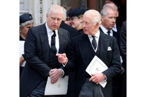 Βρετανία: Εμπλοκή πρώην πρωθυπουργού στα αρχεία Έπσταϊν - Τι υποστηρίζει βασιλικός ιστορικός - εικόνα 3