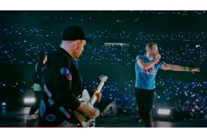 Coldplay: Όλα έτοιμα για τη μεγάλη συναυλία στο ΟΑΚΑ - Τα LED βραχιολάκια και τι απαγορεύεται - εικόνα 4