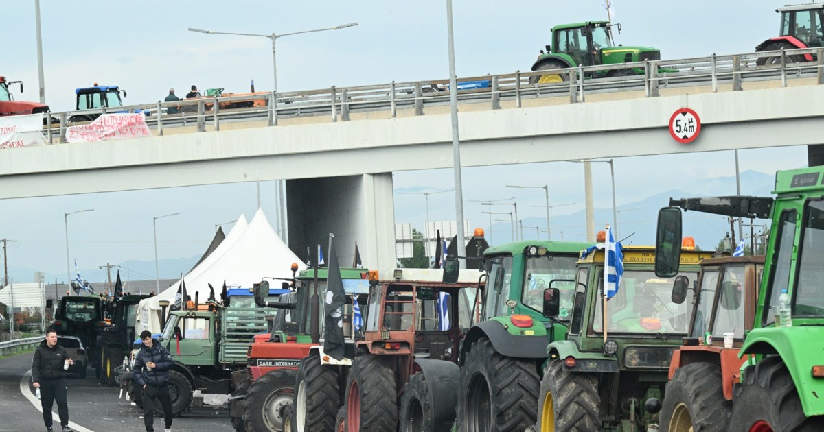 Π. Μαρινάκης: Στις 15:00 οι ανακοινώσεις Τσιάρα για τους αγρότες - Διάλογος δεν γίνεται με ταχυδρομικά περιστέρια