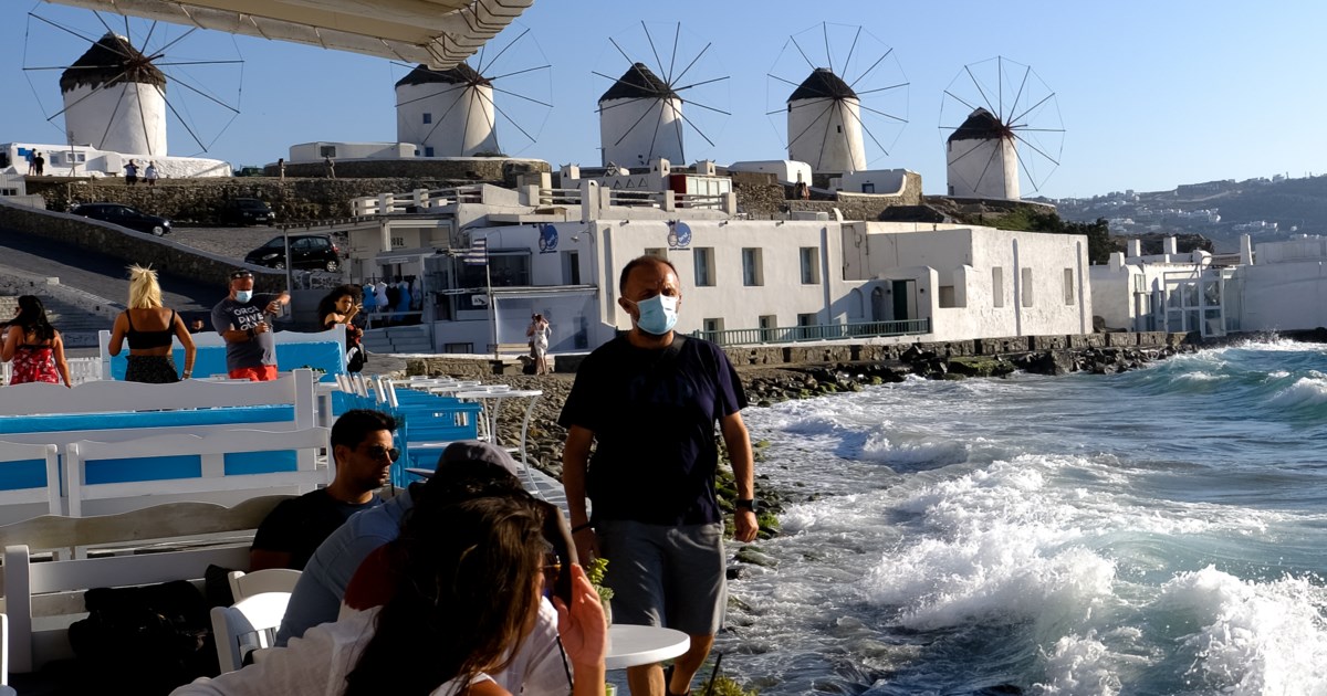 Έρχεται ρύθμιση για το φιλοδώρημα: Αφορολόγητο έως 300 ευρώ τον μήνα - Σκέψεις για πέναλτι στους "πονηρούς" εργοδότες