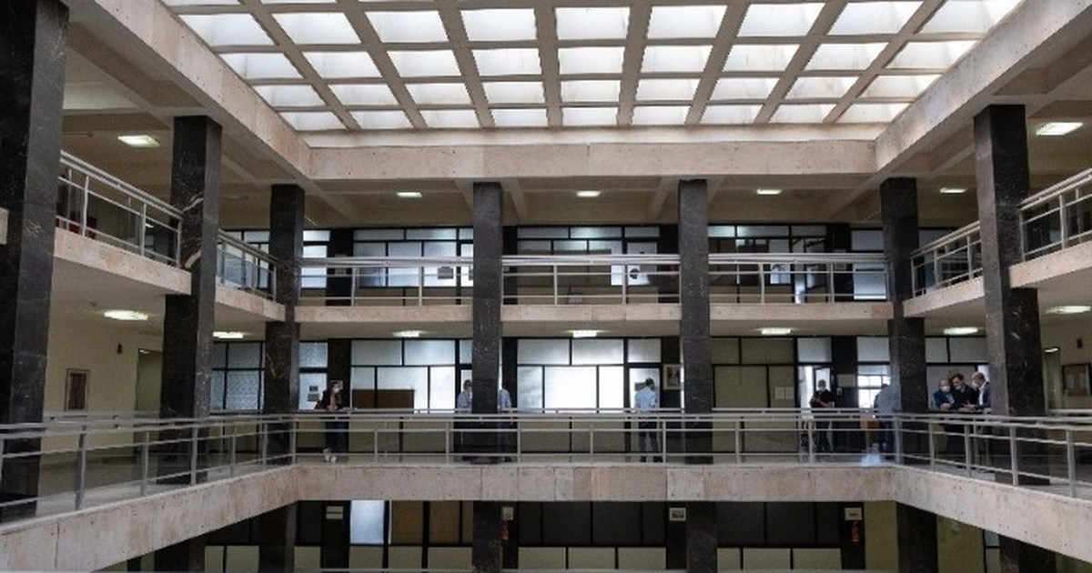 Θεσσαλονίκη:  22χρονος έπεισε ηλικιωμένη να... ξεθάψει 100.000 ευρώ από την αυλή της