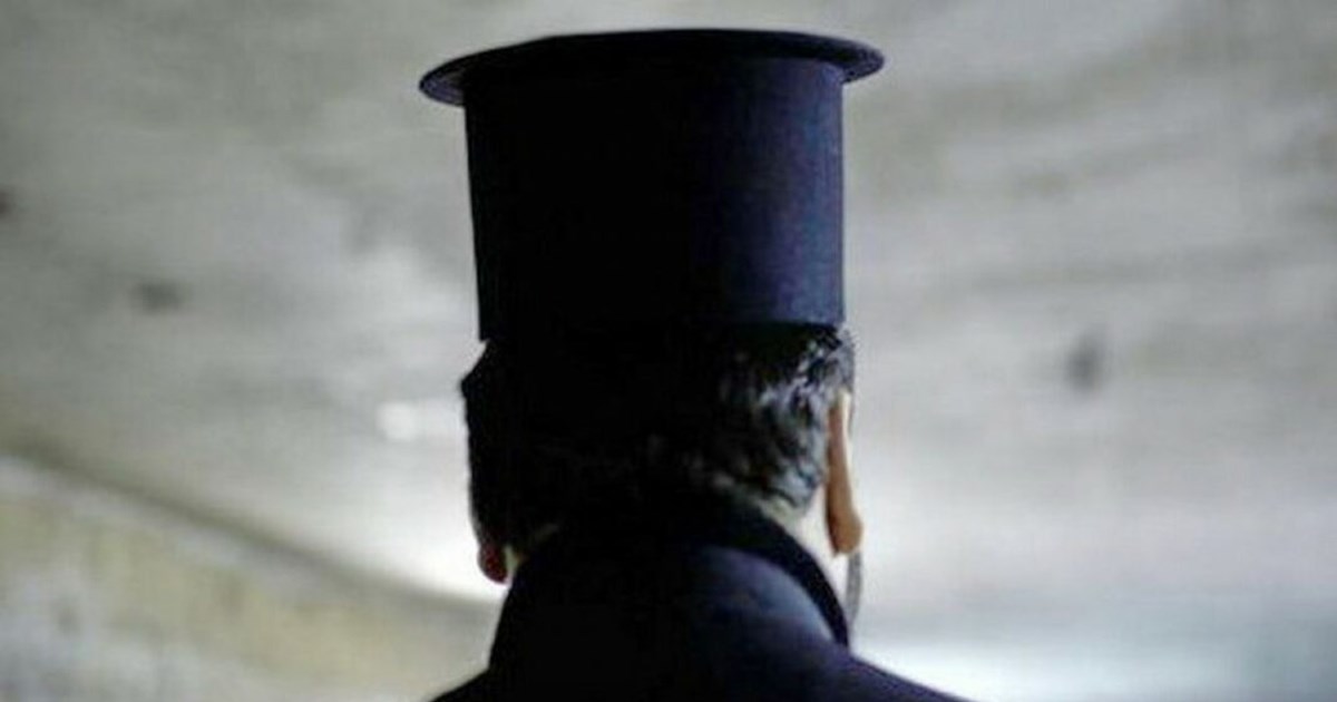 Αγρίνιο: Είναι φυλακή αλλά παίρνει κανονικά τον μισθό του ο 52χρονος ιερέας που δικάζεται για βιασμούς τριών κοριτσιών