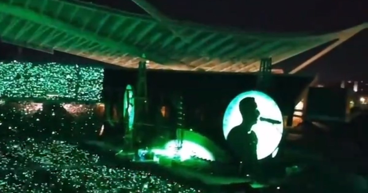 Μητσοτάκης και Κασσελάκης στη συναυλία των Coldplay - Στο πλευρό τους Μαρέβα και Τάιλερ [εικόνες] - εικόνα 5