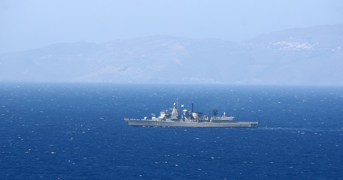 Διαπραγματεύσεις στην κόψη του ξυραφιού για το καλώδιο της Κύπρου - Εκπνέει το τελεσίγραφο των Γάλλων