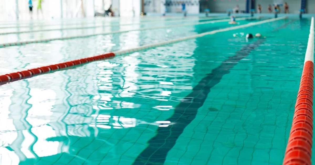 Δράμα: Ώρες αγωνίας για 18χρονο σε πισίνα - Ανασύρθηκε χωρίς τις αισθήσεις και επανήλθε στη ζωή με ΚΑΡΠΑ