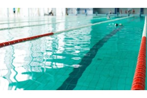 Δράμα: Ώρες αγωνίας για 18χρονο σε πισίνα - Ανασύρθηκε χωρίς τις αισθήσεις και επανήλθε στη ζωή με ΚΑΡΠΑ