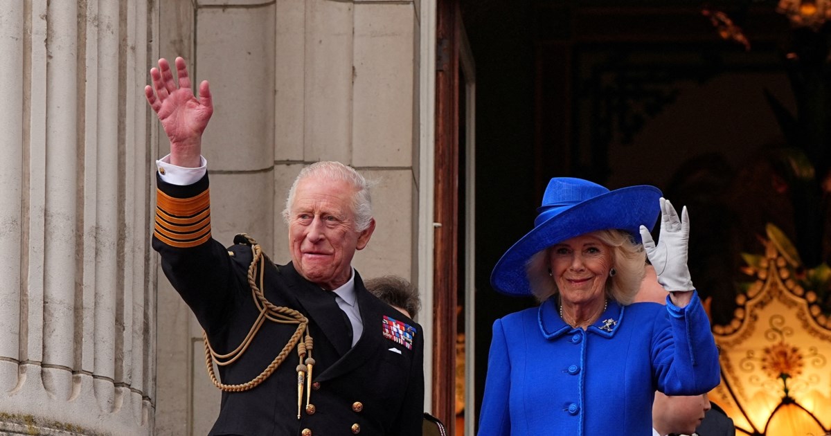 Ο βασιλιάς Κάρολος και η Καμίλα σε μία τυπική σκηνή παντρεμένου ζευγαριού - Έγιναν viral