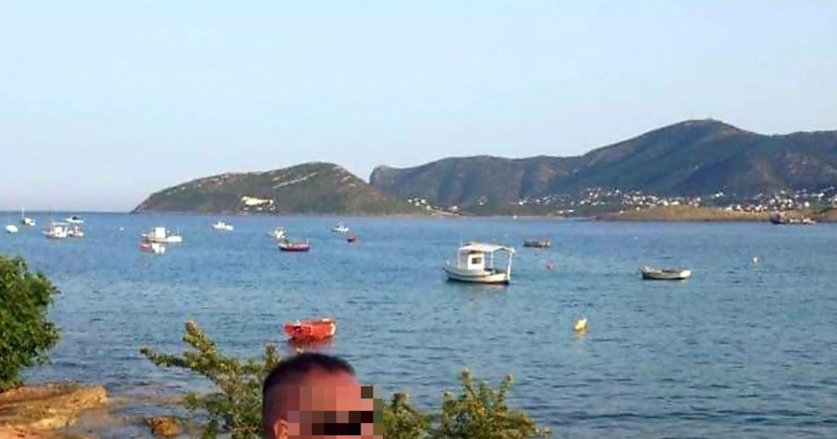 "Εγώ πλυντήριο της αστυνομίας δεν θα κάνω": Άγριος καβγάς Λιάγκα - Καλύβα για τον αστυνομικό της Βουλής [βίντεο] - εικόνα 2