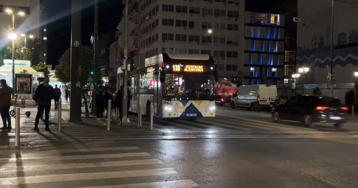 Σφοδρή σύγκρουση αυτοκινήτων στο Ναύπλιο με τραυματία γυναίκα οδηγό [εικόνες] - εικόνα 3