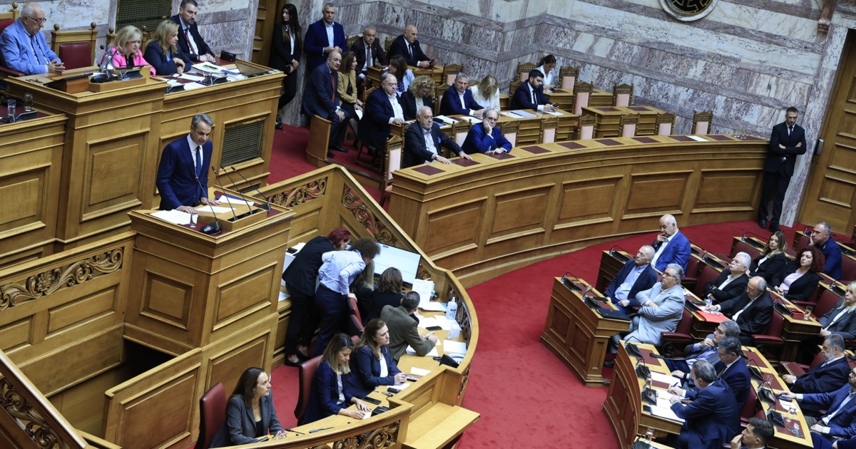 Μητσοτάκης σε Ανδρουλάκη: "Θα πιάνατε τον Τραμπ από το πέτο και θα του λέγατε go back;" [βίντεο] - εικόνα 5