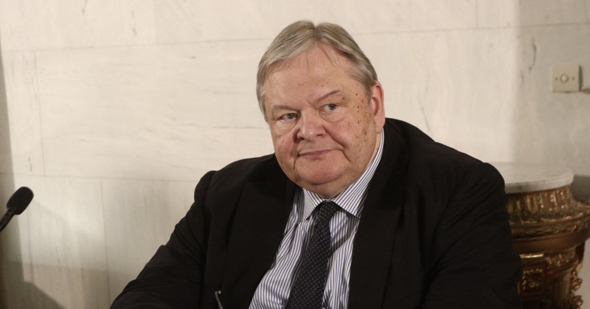 Αβραμόπουλος στη δίκη Novartis: "Λάθος" του Τσίπρα που πήγε με τον συφερτό- Ηθελαν να εξοντώσουν την αντιπολίτευση