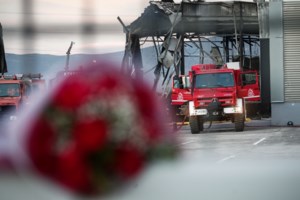 Πυροσβεστική: Πολύμηνη η διαρροή προπανίου στη Βιολάντα - Από σπινθήρα η φονική έκρηξη - εικόνα 6