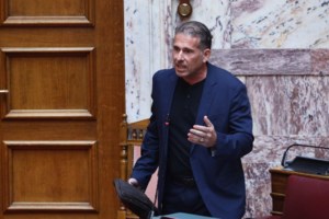 Καβγάς Κωνσταντοπούλου - Ουγγαρέζου για τον Καραναστάση: "Λες ψέματα" - "Δεν παραιτήθηκε και ο Αβραάμ Λίνκολν"