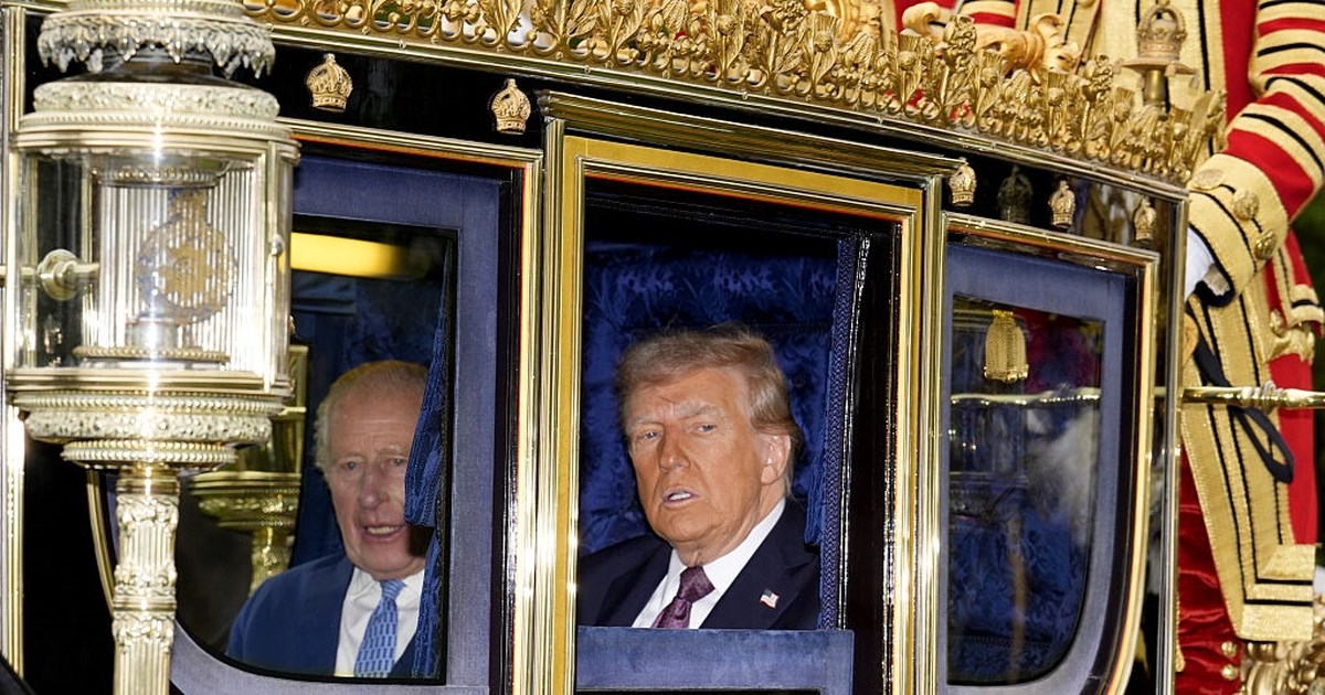 Ο διάλογος Τραμπ-Καρόλου έξω από τον Λευκό Οίκο: Τι του είπε για τους πυροβολισμούς και τον Πούτιν -Φοβισμένος ο βασιλιάς - εικόνα 2