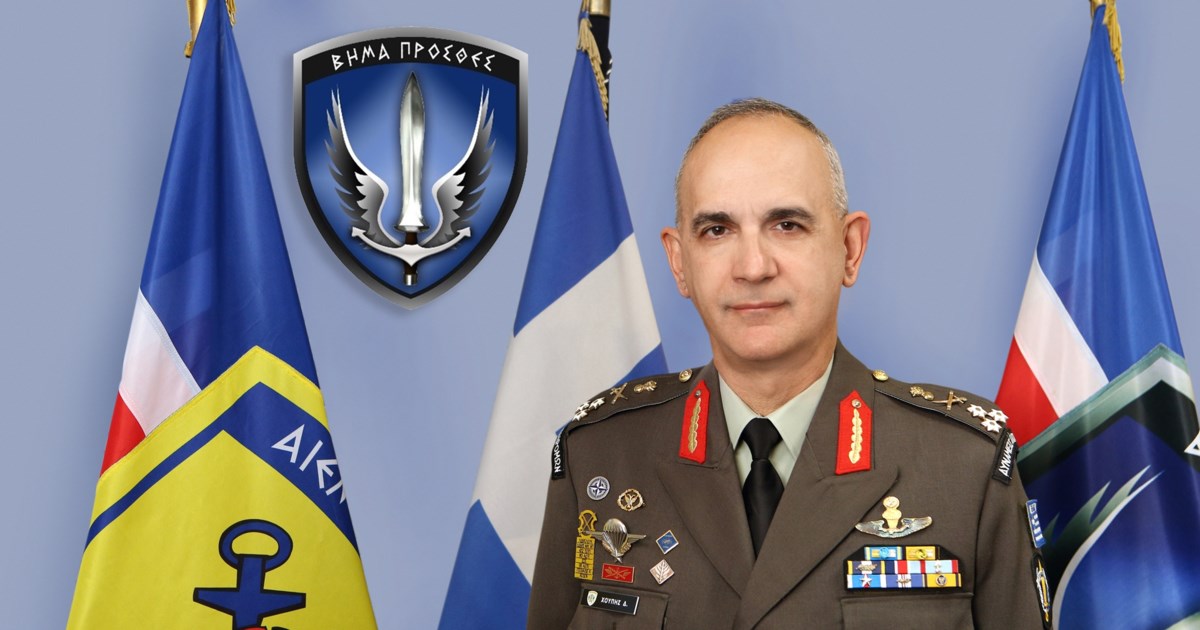 Κυβερνητικές πηγές για Κωνσταντίνο Φλώρο: Πλήρως επιτυχημένη η θητεία του - Υπό την ηγεσία του οι Ένοπλες ενισχύθηκαν