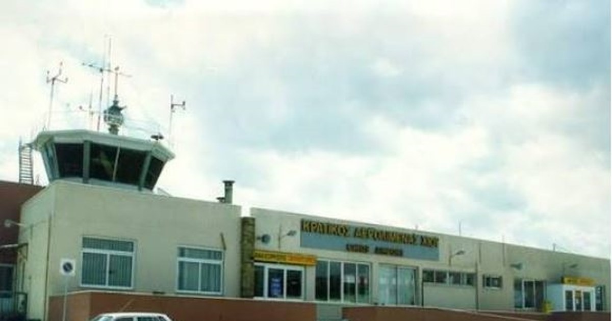 Four‑month closure of Chios Airport announced, prompting protest
