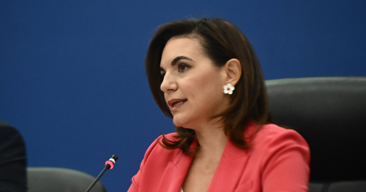 Αυστηρή τοποθέτηση Μαρινάκη για τα χαλιά της Κεφαλογιάννη: Πρέπει να δείχνουμε προσοχή όταν μιλάμε για χρήματα  φορολογούμενων