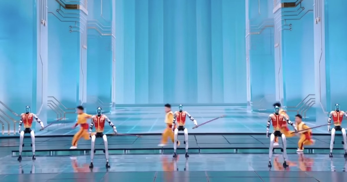 "Τρελάθηκε" κινεζική εταιρεία: Τεράστια μπόνους στους υπαλλήλους με πάκους μετρητά - Οσα μπορούσαν να κουβαλήσουν - εικόνα 4