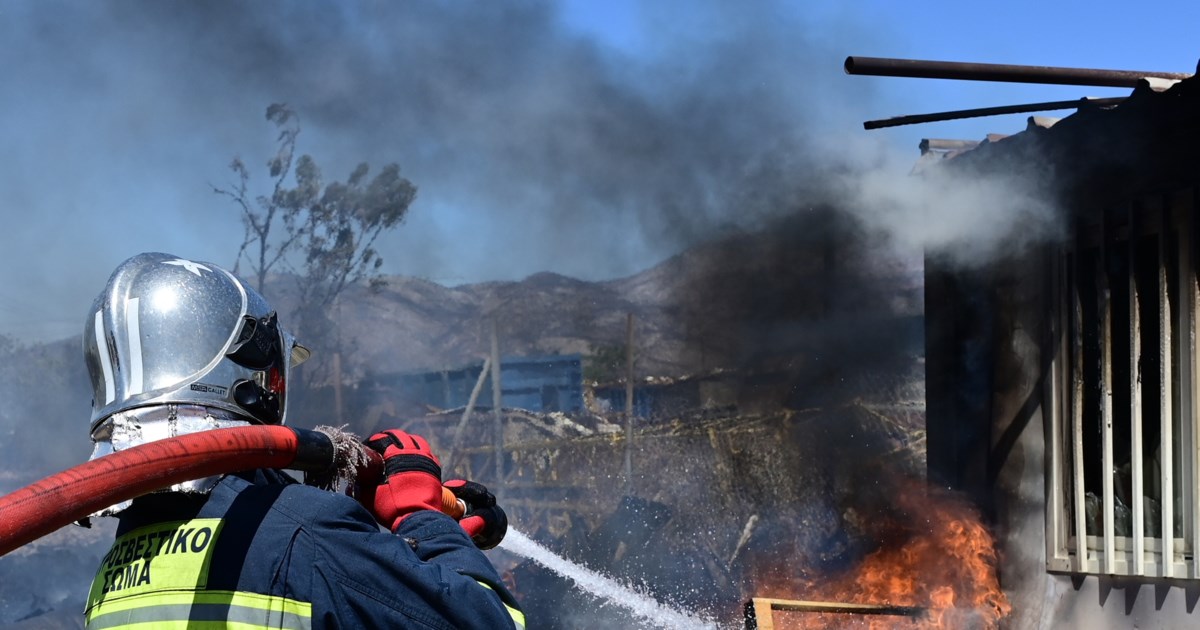 Σέρρες: Φωτιά σε σκεπή σχολείου στο Νέο Σούλι
