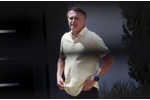 Απίστευτο: Ο Μπολσονάρου υποβλήθηκε σε τρίτη επέμβαση για να σταματήσει... ο επίμονος λόξιγκας