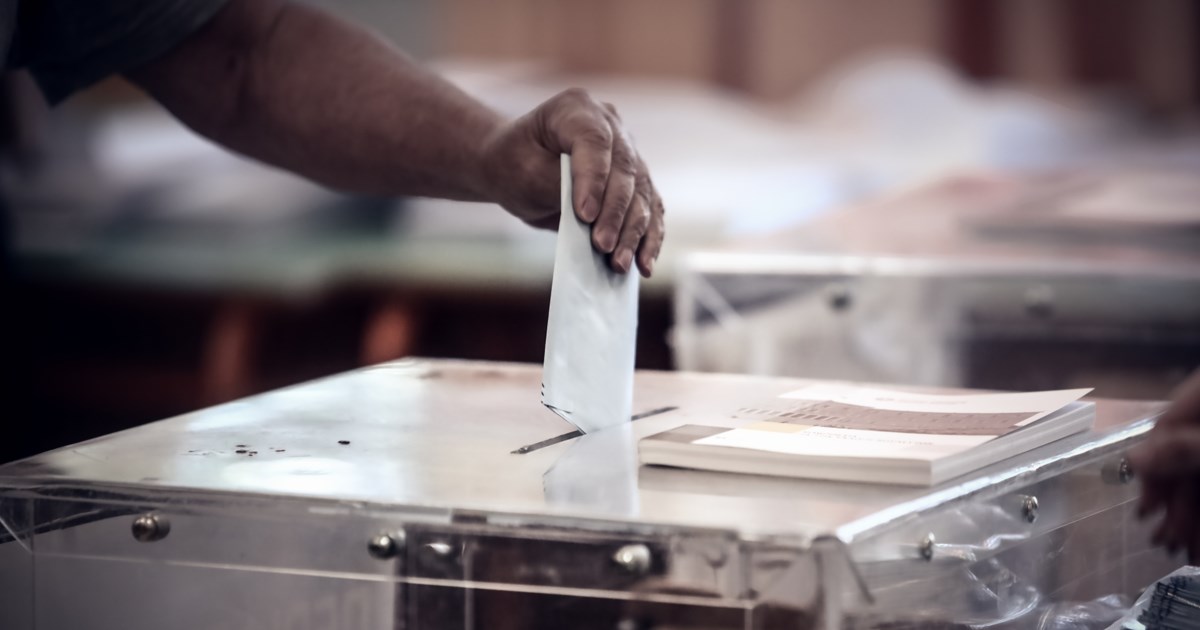 Δημοσκόπηση Alco: Τα πέντε κόμματα που δίνουν μάχη να περάσουν το 3% - Η προέλευση των αναποφάσιστων